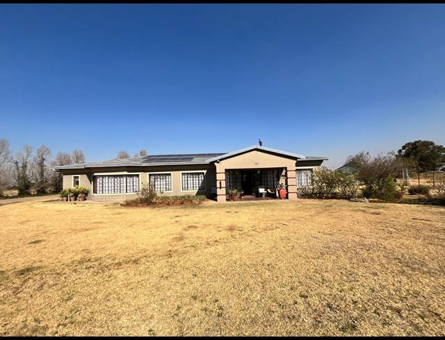 22,502M² FARM FOR SALE IN MOOILANDE